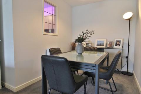 Stretford Road, Manchester 2 bed apartment for sale