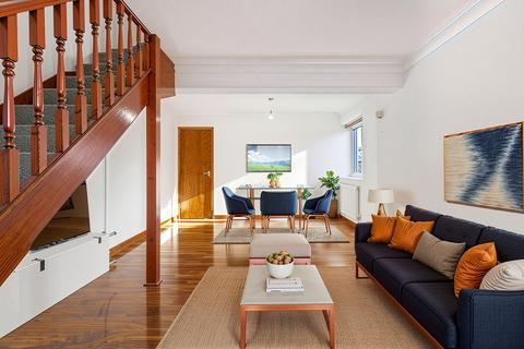 Mount Pleasant Road, New Malden, KT3 3 bed end of terrace house for sale
