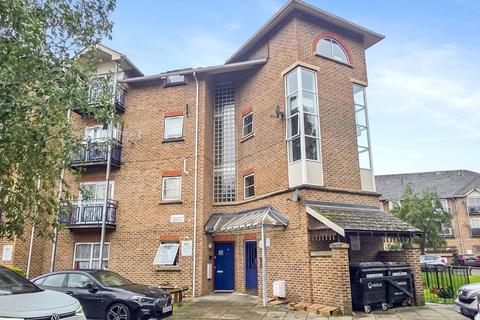 43 Copland Road, Wembley, Middlesex... 2 bed flat for sale