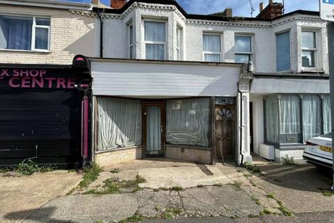 26 & 26A Orwell Road, Clacton