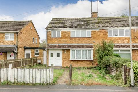 Ludlow Close, Milton Keynes MK3 3 bed semi