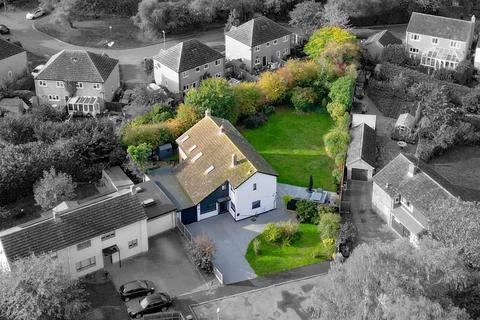 Tithe Close, Hilton, PE28 5 bed detached house for sale