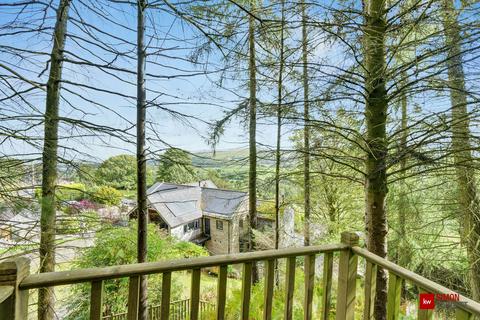 High Lane, Barnoldswick, BB18 4 bed semi