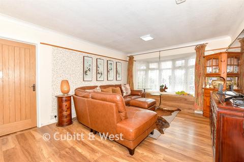 Stakes Hill Road, Waterlooville... 4 bed detached bungalow for sale