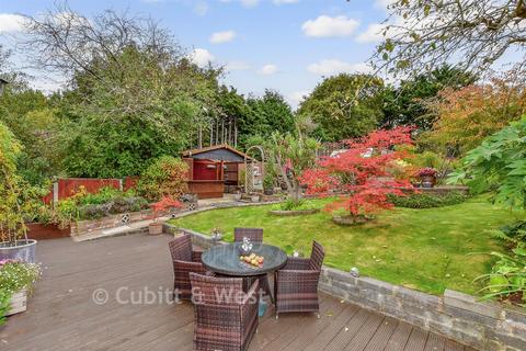 Stakes Hill Road, Waterlooville... 4 bed detached bungalow for sale