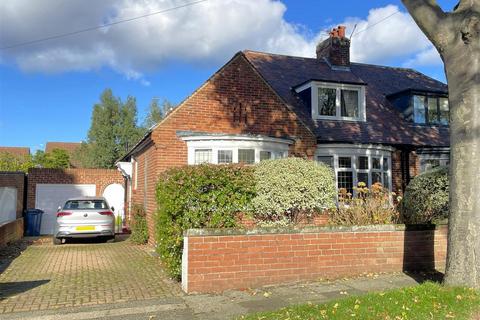 Cleaside Avenue, South Shields 3 bed semi