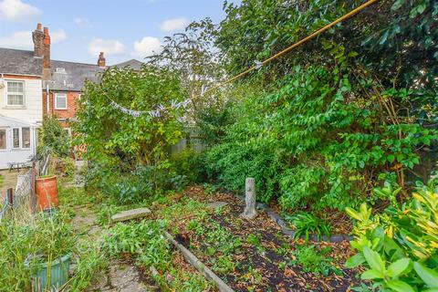 New Street, Newport, Isle of Wight 4 bed terraced house for sale