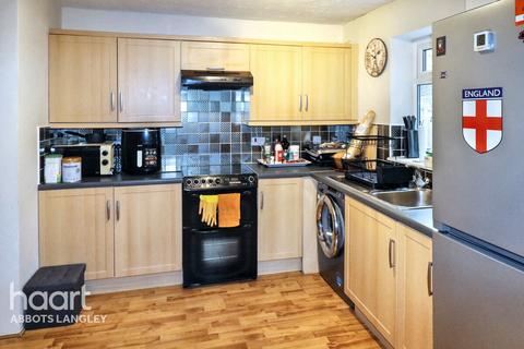 Margaret Close, Abbots Langley 1 bed terraced house for sale