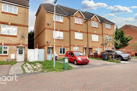 Dunraven Avenue, Luton 4 bed townhouse for sale