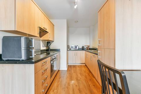 London Road, Thornton Heath, CR7 1 bed flat for sale