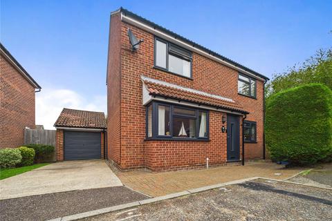 Brices Way, Glemsford, Sudbury... 3 bed detached house for sale