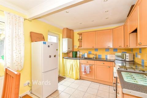 Queens Road, Lydd, Romney Marsh, Kent 2 bed terraced house for sale