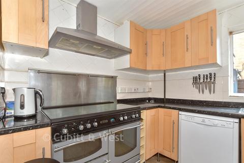 Fulham Close, Crawley, West Sussex 4 bed detached house for sale