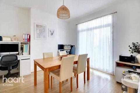 Benton Road, Ilford 3 bed end of terrace house for sale