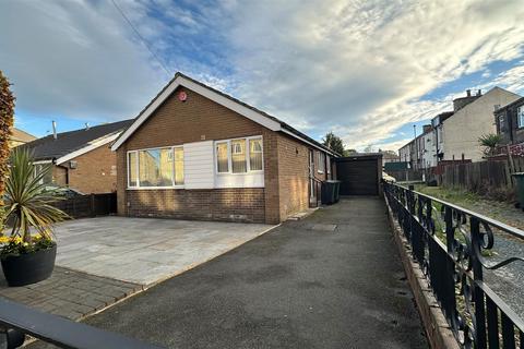 Airedale Street, Bradford 3 bed detached house for sale