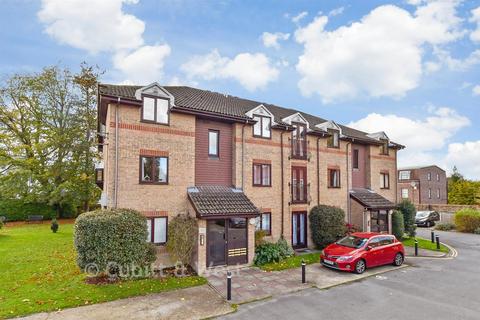 Kings Road, Horsham, West Sussex 1 bed apartment for sale