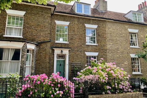 6 Abbeygate Street, Colchester, Essex... 2 bed terraced house for sale