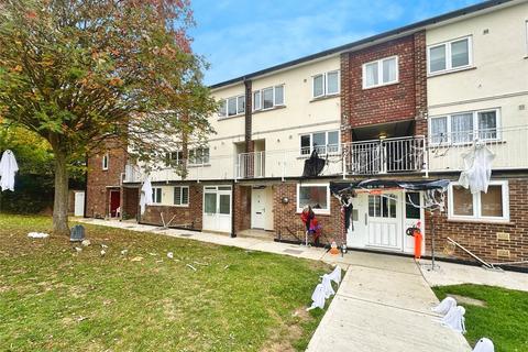 Plaw Hatch Close, Bishop's Stortford... Studio for sale