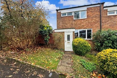 87, The Medway, Daventry, NN11 4QX 3 bed end of terrace house for sale