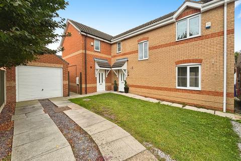 Highfield Close, Doncaster DN7 3 bed semi
