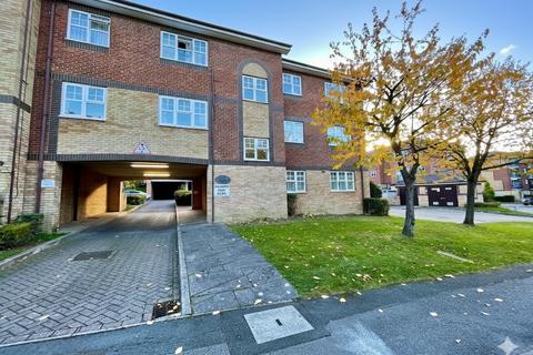 Garter Court, Knights Field, Luton... 2 bed apartment for sale