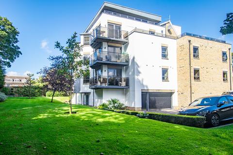 Leeds LS17 2 bed apartment for sale