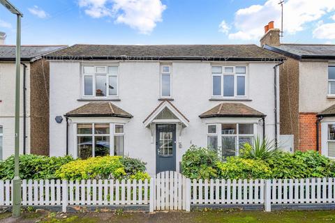 Ferndale Road, Banstead 3 bed detached house for sale