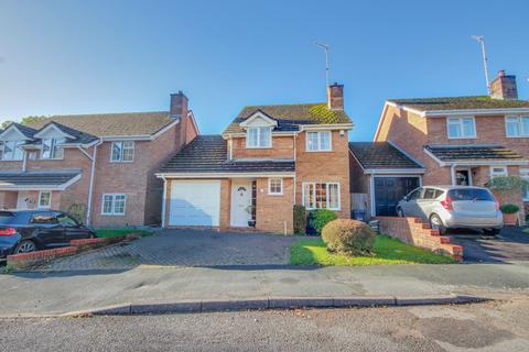 Beech Hill, Haywards Heath, RH16 3 bed detached house for sale
