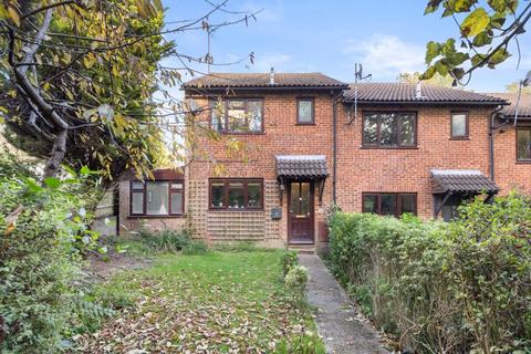 Hilders Farm Close, Crowborough 3 bed terraced house for sale