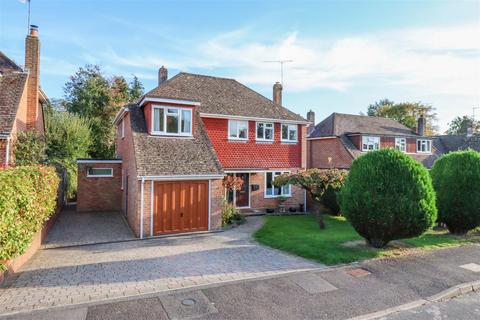 Whin Holt, Fleet GU52 4 bed detached house for sale