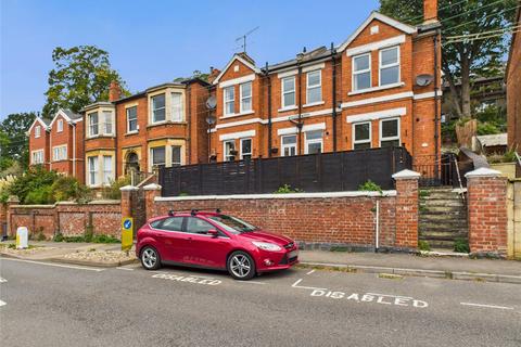 Grantham Villas, 33 Slad Road... 3 bed semi