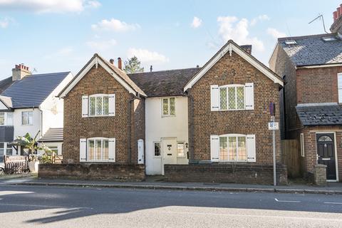 Uxbridge Road, Rickmansworth... 1 bed terraced house for sale