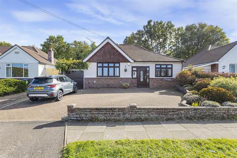 Oakdene Road, Sevenoaks 2 bed detached bungalow for sale