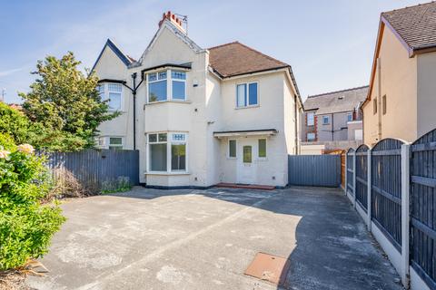 79 Princes Drive, Colwyn Bay, Conwy... 4 bed semi