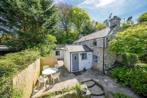 Pwllheli LL53 2 bed detached house for sale