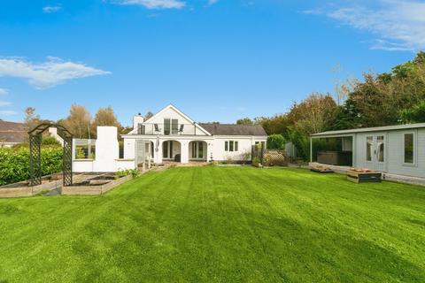 Amlwch LL68 5 bed detached house for sale