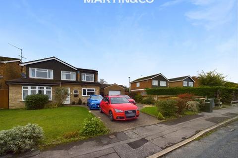 Woodrow Drive, Wokingham 4 bed detached house for sale