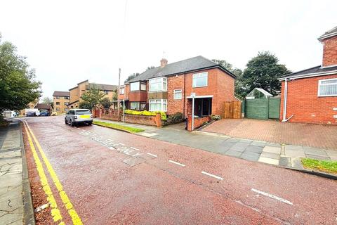 Windy Nook Road, Gateshead NE10 4 bed semi