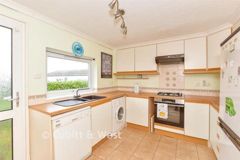 Oaktree Close, Bognor Regis, West Sussex 2 bed park home for sale