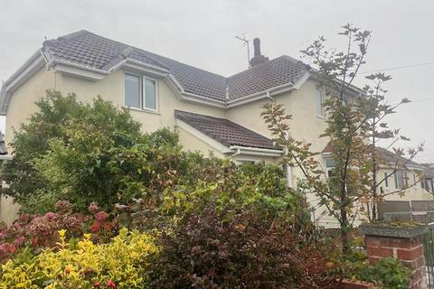 Roland Avenue, Kinmel Bay 4 bed detached house for sale