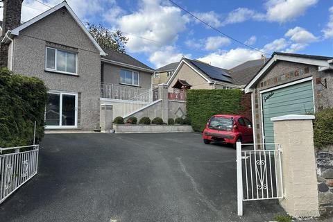 Parkwood Road, Tavistock 4 bed detached house for sale