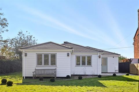 Halesworth Road, Southwold IP18 3 bed detached bungalow for sale