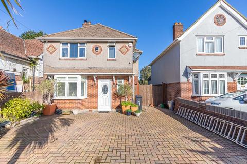 Upton Road, Poole 3 bed detached house for sale