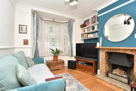 Rochester Avenue, Rochester, Medway 2 bed terraced house for sale