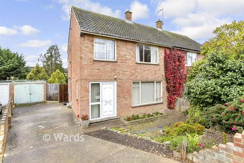 Chalk Avenue, St Michaels, Tenterden... 3 bed semi