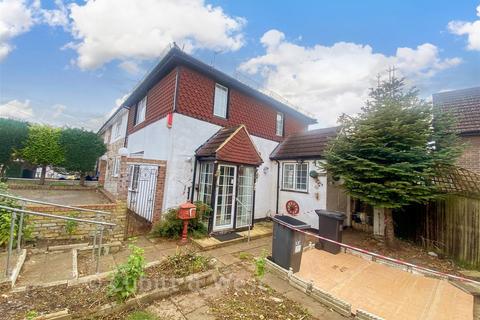 Keedonwood Road, Bromley, Kent 2 bed end of terrace house for sale