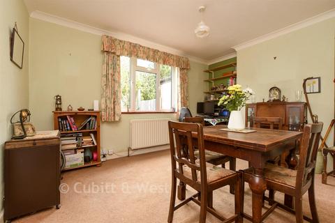 Chalkpit Terrace, Dorking, Surrey 3 bed semi