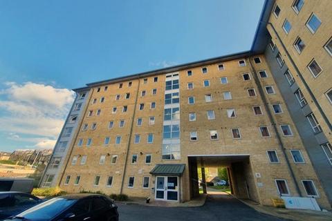 Great Horton Road, Bradford BD7 1 bed flat for sale