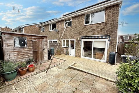 Glenmeadows Drive, Bournemouth, BH10 5 3 bed semi