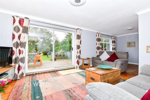 Bonnington Road, Bilsington, Ashford... 3 bed semi